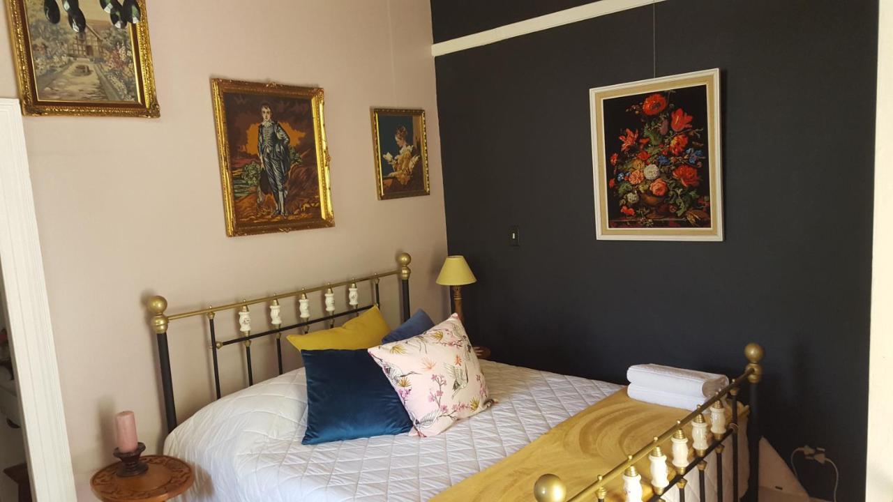 Montagu Manor Bed & Breakfast ภายนอก รูปภาพ
