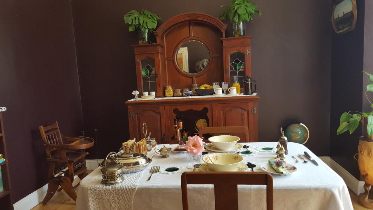 Montagu Manor Bed & Breakfast ภายนอก รูปภาพ